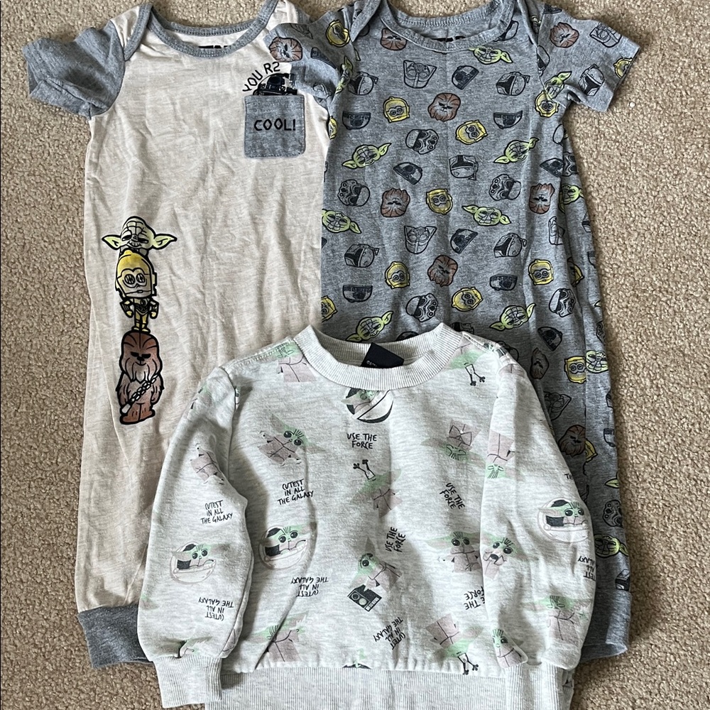 Star Wars Sweatshirt and One-Piece outfits 18M